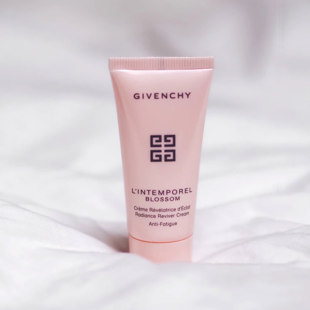 Anti-aging Skin Toner given skin toner